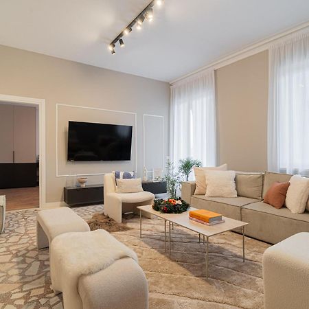 בוקרשט Loggia & Luxe 5Br Penthouse In Universitatii Area מראה חיצוני תמונה