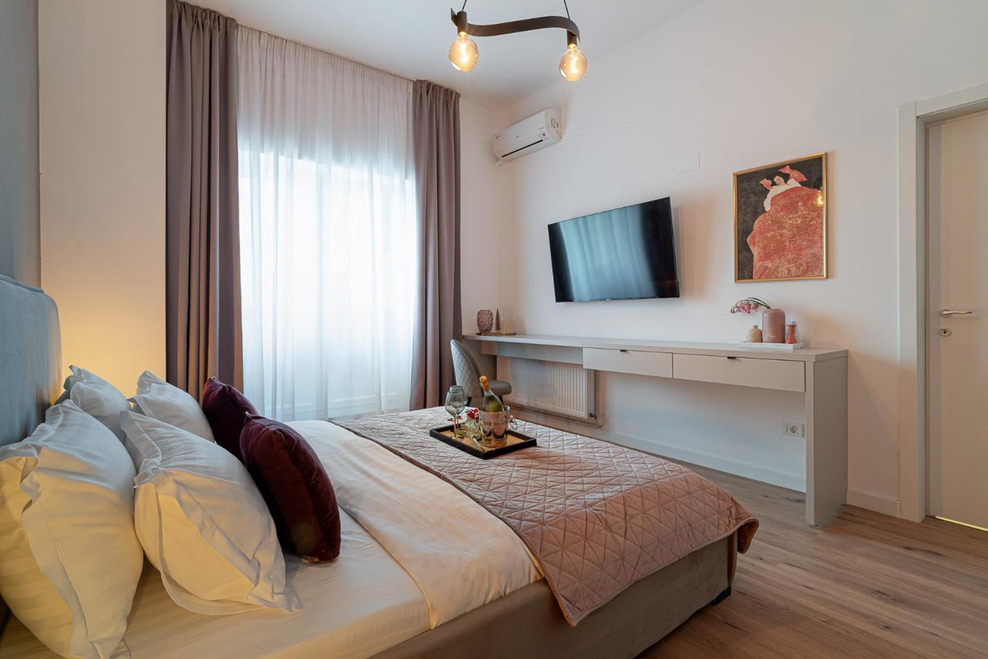 בוקרשט Loggia & Luxe 5Br Penthouse In Universitatii Area מראה חיצוני תמונה