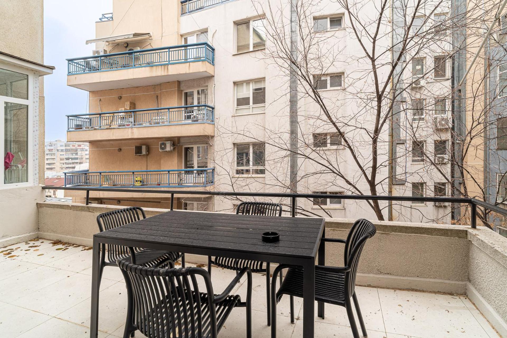 בוקרשט Loggia & Luxe 5Br Penthouse In Universitatii Area מראה חיצוני תמונה